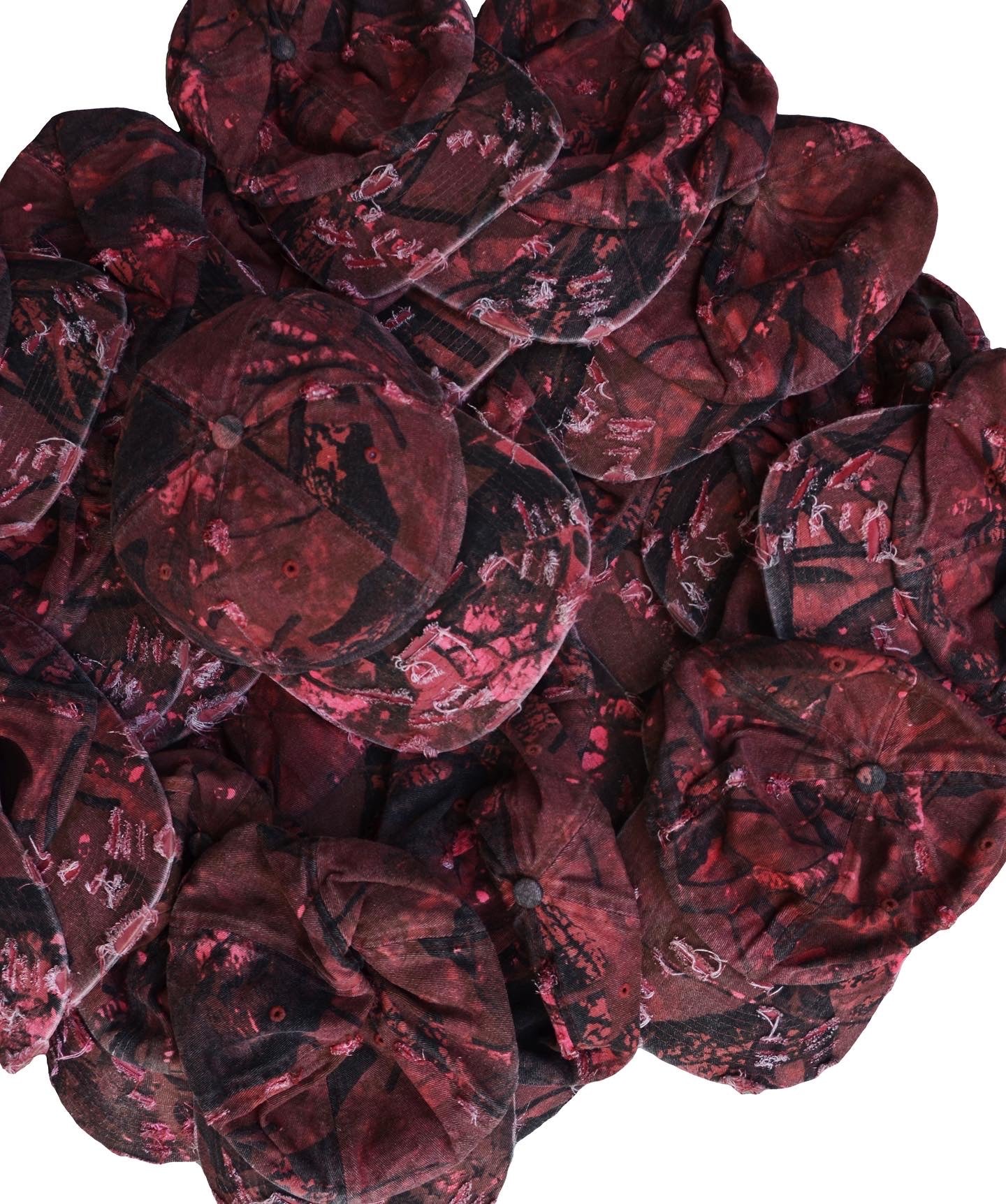 RED TIGER CAMO DISTRESSED HAT