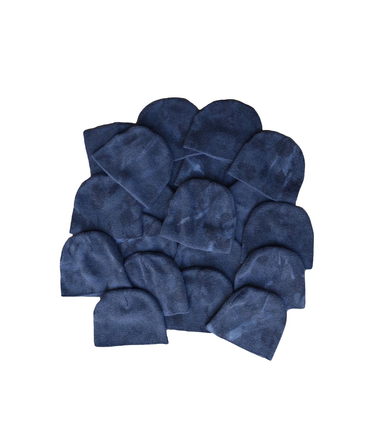 CHAMBRAY BLUE STAINED BEANIE